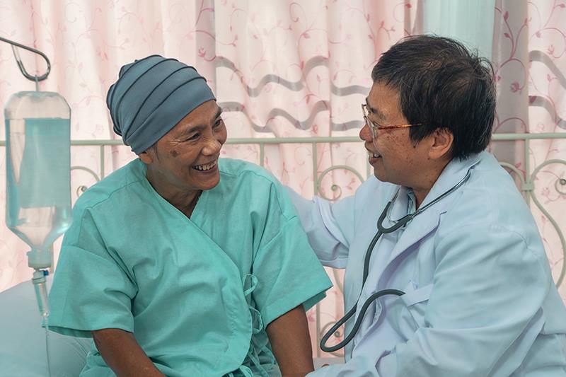 Treatment with dostarlimab combined with carboplatin and paclitaxel (CP) confers sustained long-term progression-free surviva