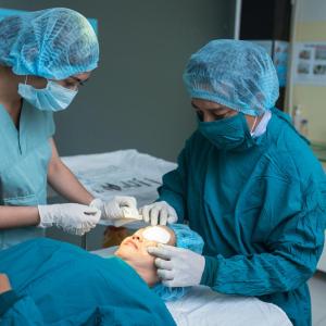 Intravitreal anti–VEGF injections tied to cataract development, surgery