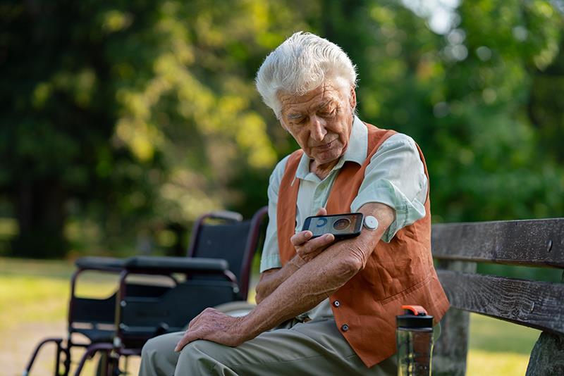 Glycaemic control in T2D better with CGM vs self-monitoring