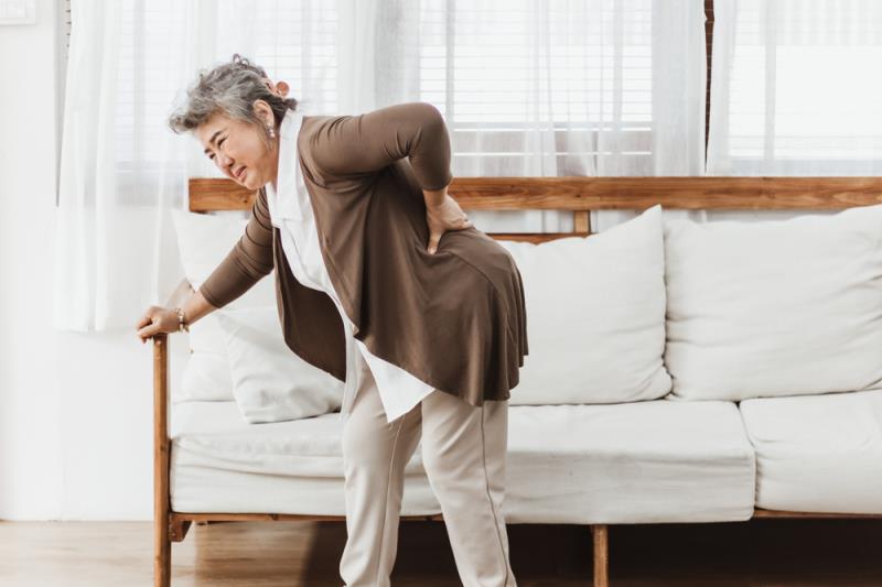 TNFi, IL-17i reduce risk of osteoporosis, but not hip fracture, in r-axSpA patients